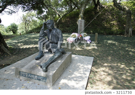 台灣台南Karasuyama總部Yoichi Hatta雕像 3211730