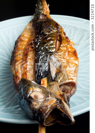 Grilled mackerel 3214718