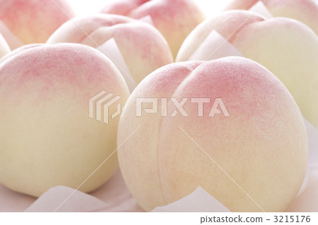 Peaches  3215176