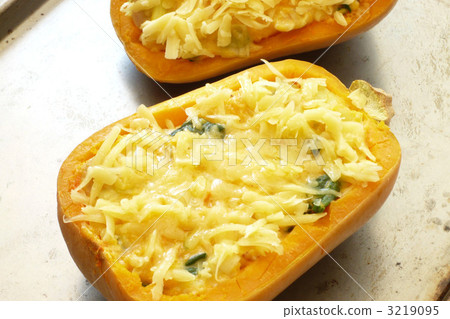 Butter nut gratin cooking scene Butter nut gratin cooking scene 3219095