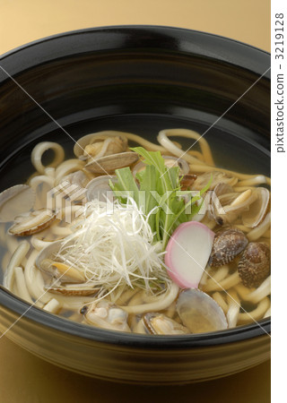 蛤蜊和烏冬面蛤蜊麵條 3219128