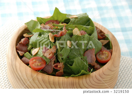 培根和菠菜沙拉 3219150