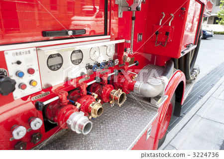 Fire engines 3224736