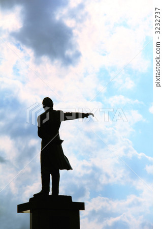 Clark Dr. Silhouette Clark Dr. Silhouette 3232737