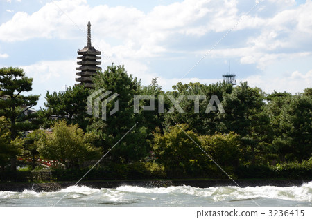 宇治河和三重塔 宇治河和三重塔 3236415