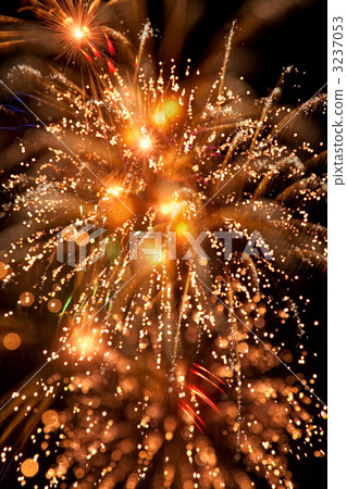 Up fireworks 3237053