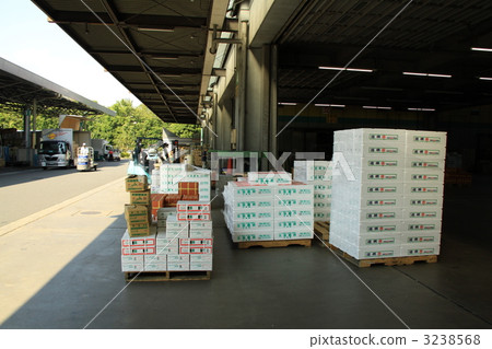 安靜的水果和蔬菜市場 安靜的水果和蔬菜市場 3238568