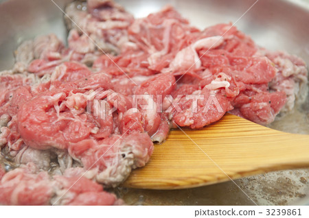  Grilled meat 3239861