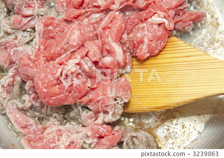  Grilled meat 3239863