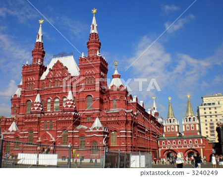 Red Square · National History Museum 3240249
