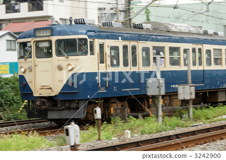 Thank you 113 series on Yokosuka Line 3242900