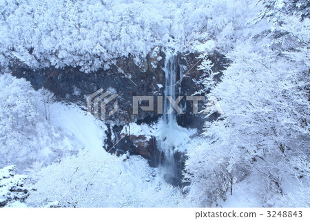 Kegon Waterfall in Terrible Winter Kegon Waterfall in Terrible Winter 3248843