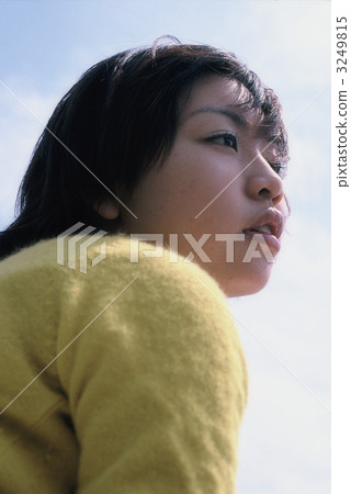 十幾歲的女性看到了未來 3249815