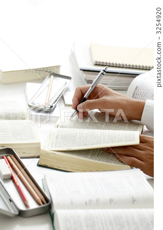 補習班 大學生/職校生 學習 3254920