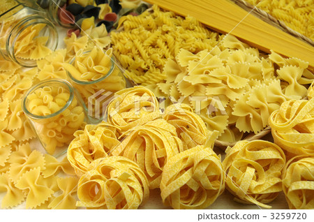 Pasta 3259720
