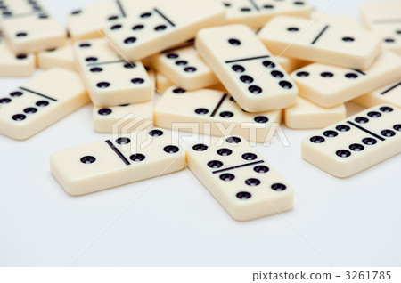 多米諾骨牌瓷磚的玫瑰 3261785