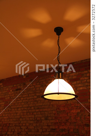 Shadow of light bulb 3272572
