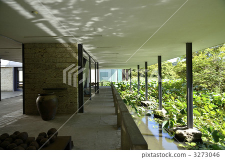 Kanagawa Prefectural Museum of Modern Art 3273046