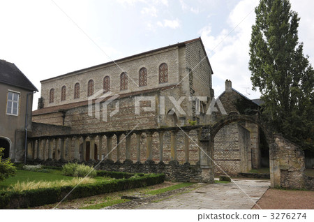 聖皮埃爾南安教堂 3276274