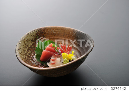 Assortment of three sashimi 3276342