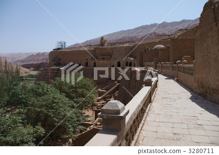 Bezeklik Cave Temple 3280711