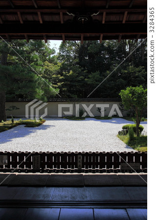 山寺寺廟的源氏花園 3284365