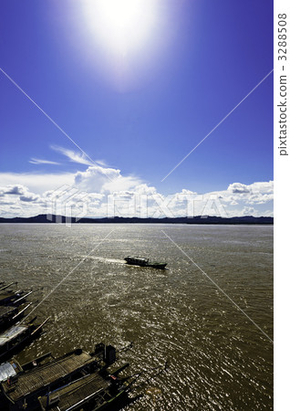 The big river of Myanmar 3288508
