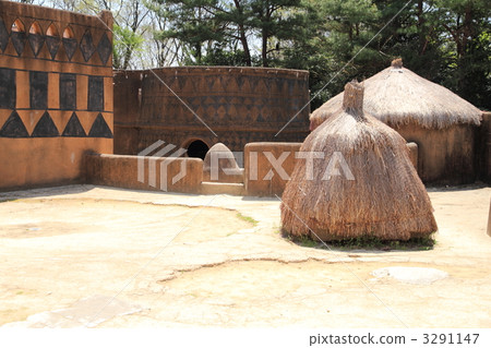 Dwelling House, abode, domicile 3291147