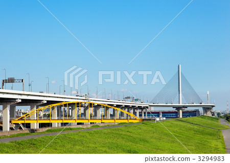 綾瀨河上的櫻桃豎琴橋和東方Yotsuki疏散橋 3294983