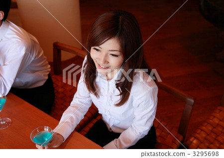 工作或返回（或耦合）條形圖像 3295698