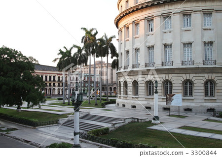 Cuba Old Parliament Building 3300844