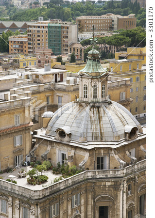 Domed Building and Roof Garden in Rome 3301170