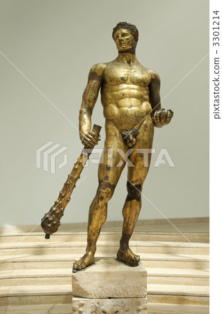 Hercules statue. 3301214