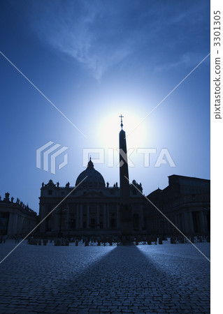 Obelisk in St Peters Square Backlit by the Sun 3301305