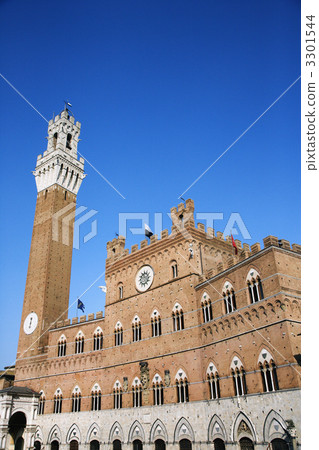 Bell Tower at Piazza del Campo Bell Tower at Piazza del Campo 3301544