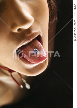 Pierced tongue. 3301664