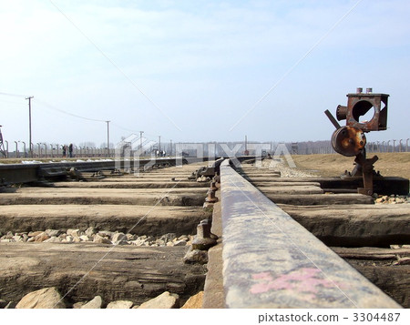 波蘭_奧斯威辛集中營_截止日期線 3304487