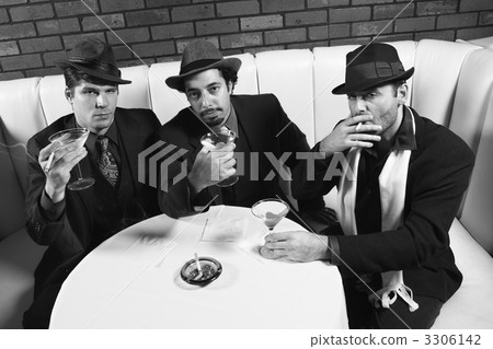Three retro gangsters. Three retro gangsters. 3306142