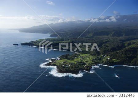 Hawaiian shoreline. Hawaiian shoreline. 3312445