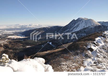 Mountain climbing Mount Mt. Winter 3313707