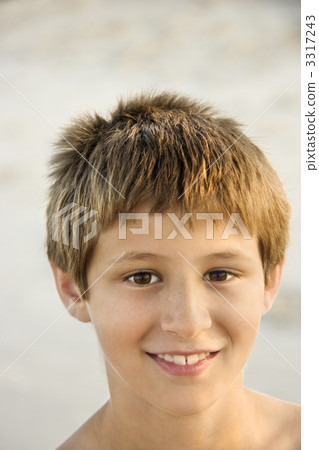 Portrait of smiling boy. 3317243