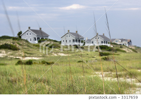 Houses at coast. 3317659