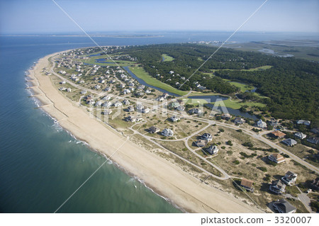 Coastal community. 3320007