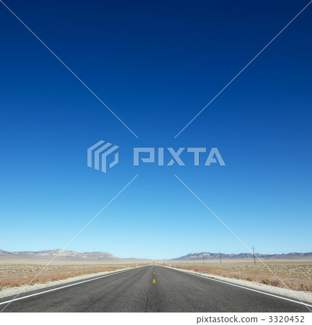 Highway towards horizon. 3320452