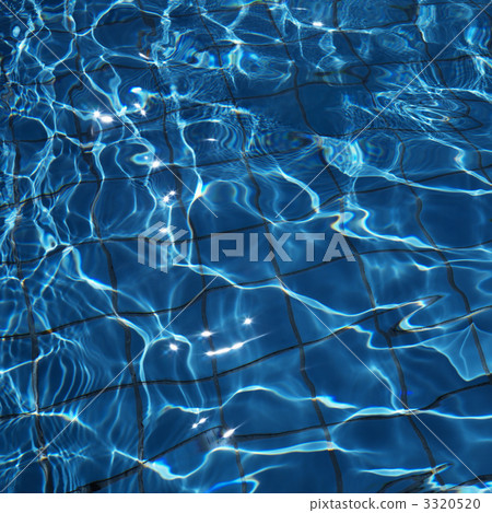 Blue water in pool. Blue water in pool. 3320520