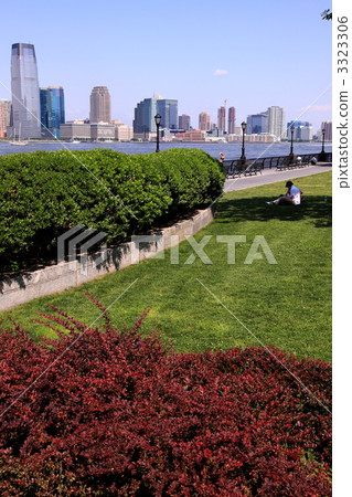 Battery park 3323306