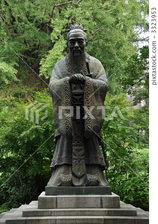 Ochanomizu Yushima Shrine 3323953