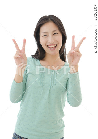 綠色切面圖的一名婦女 3326107