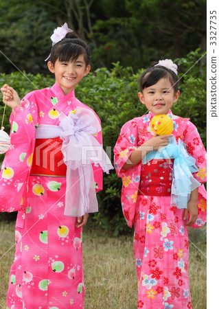 Yukata sisters 3327735