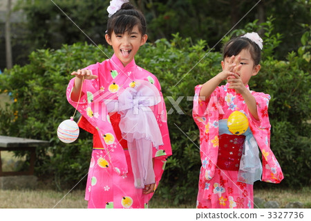 Yukata sisters 3327736